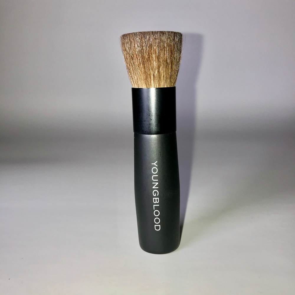 Youngblood Natural Hair Brush Ultimate Foundation